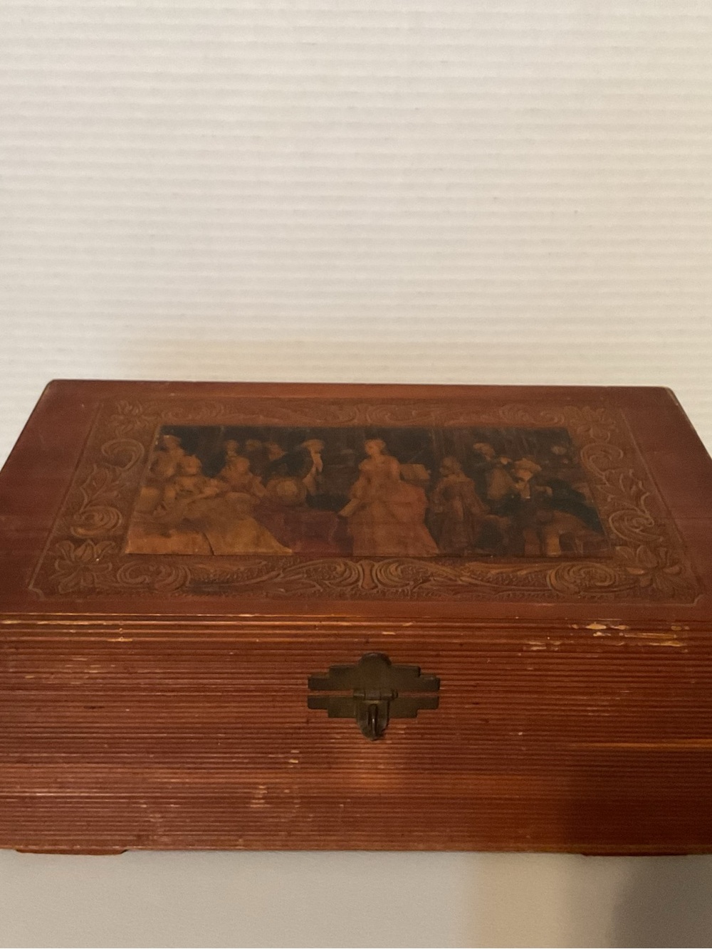 Wood Decorative Keepsake Box in Brown - Classic Storage Organizer